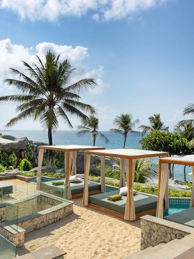 Elara Seaside Lounge & Bar