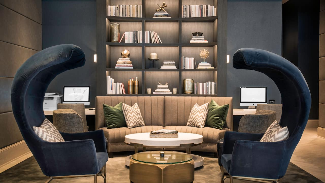 Lobby Business Center